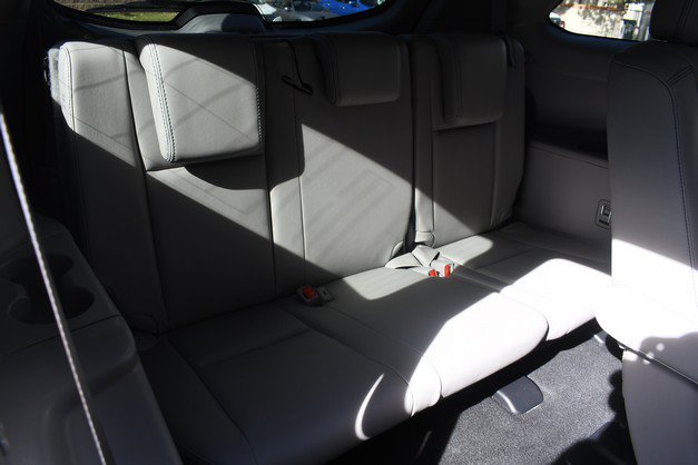 Certified 2018 Toyota Highlander Limited Platinum w/ Carpet Mat Package (TMS) AWD/4WD image 30