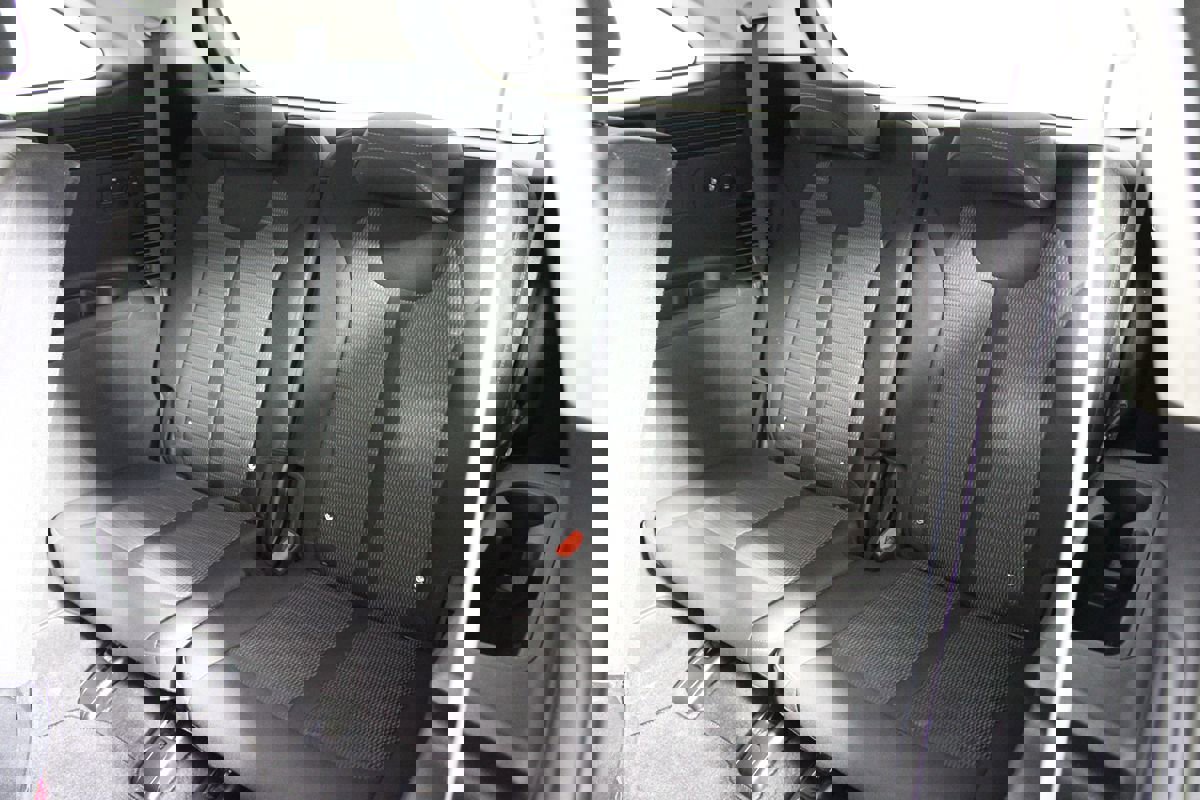 Used 2024 Kia Sorento LX image 23