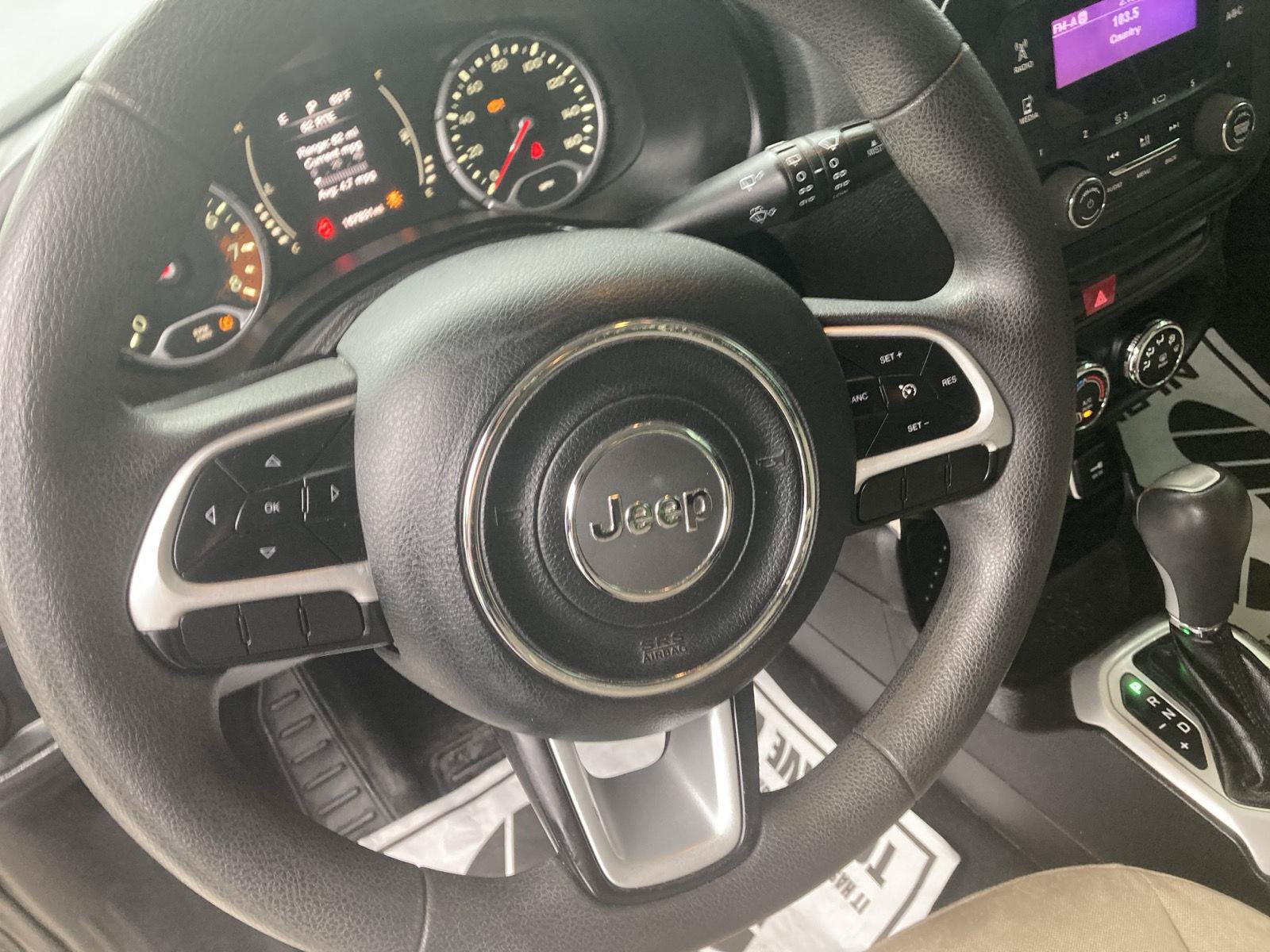 Used 2015 Jeep Renegade Sport w/ Power & Air Group FWD image 12