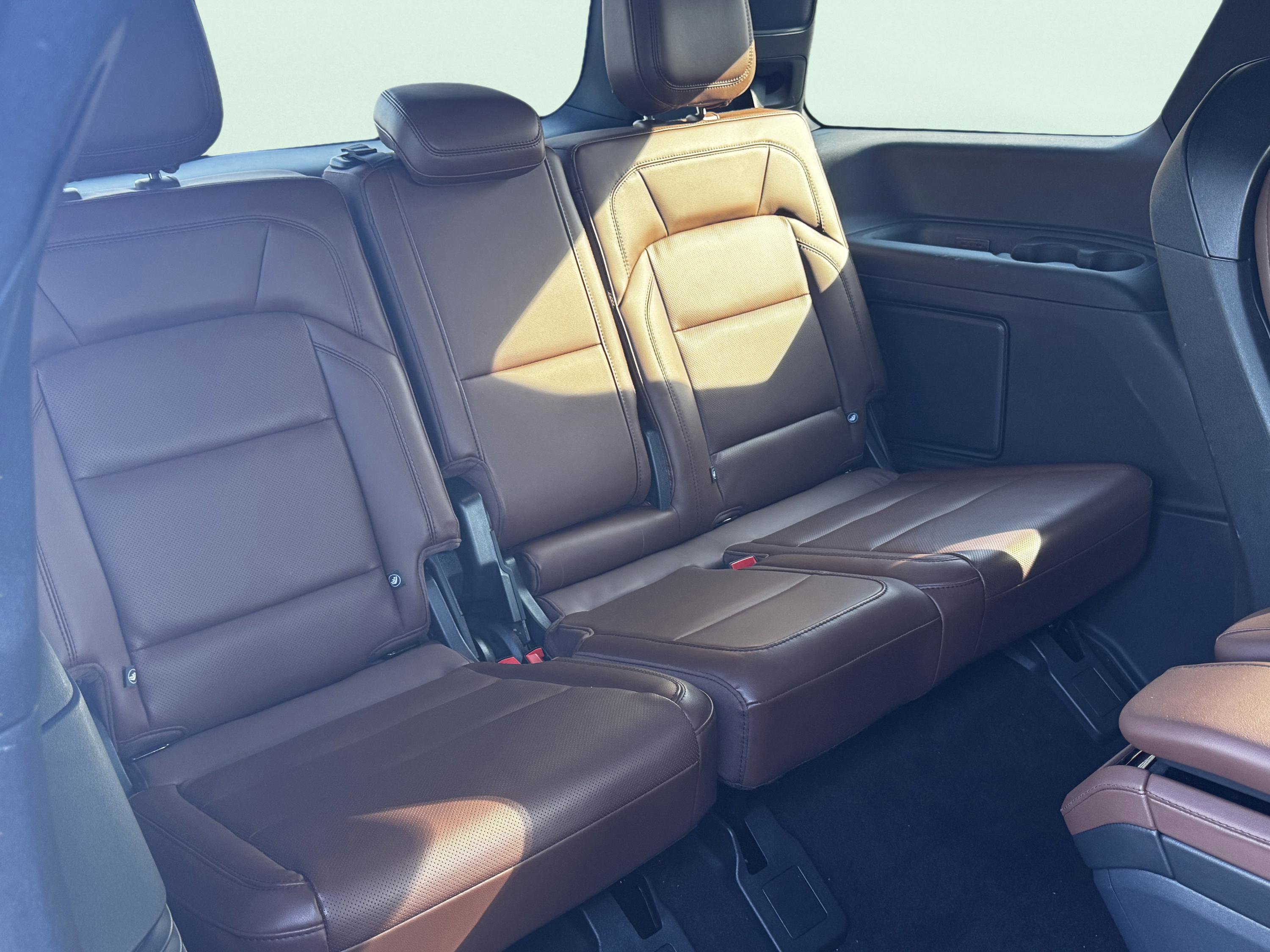 Used 2025 Lincoln Navigator Reserve AWD/4WD image 32