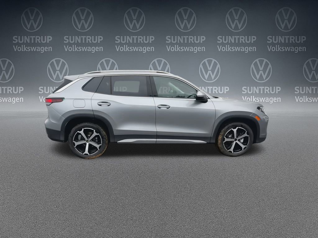 New 2025 Volkswagen Tiguan SE image 23