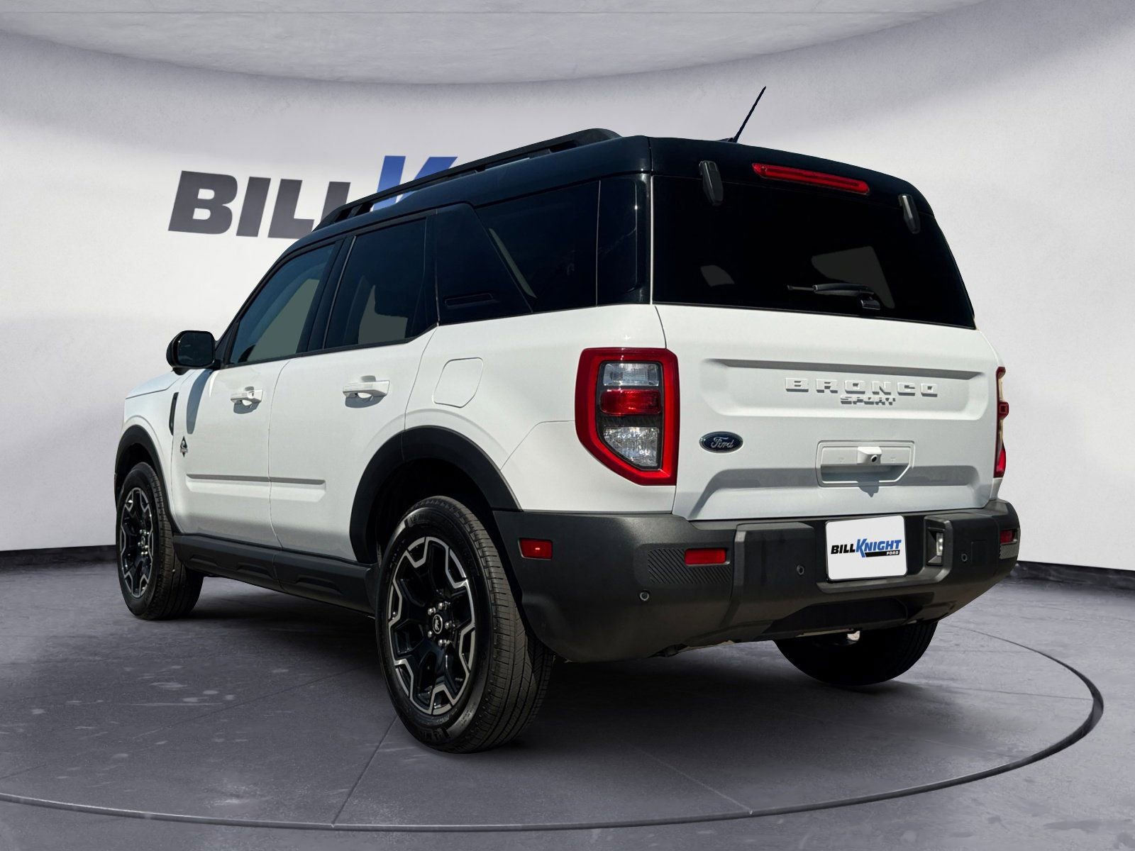 Certified 2025 Ford Bronco Sport Outer Banks w/ Outer Banks Tech Package+ image 3