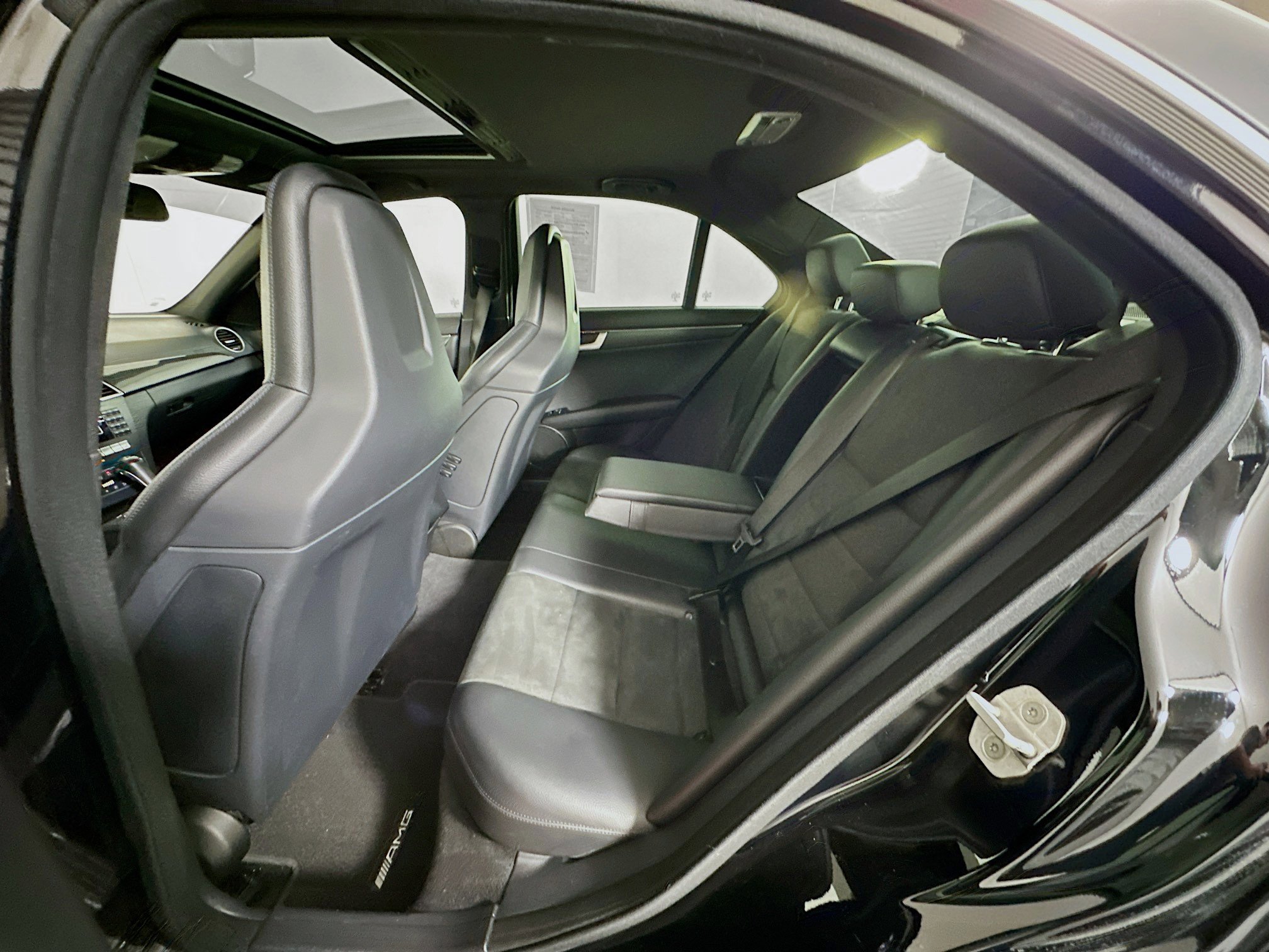 Used 2014 Mercedes-Benz C 63 AMG Sedan image 27