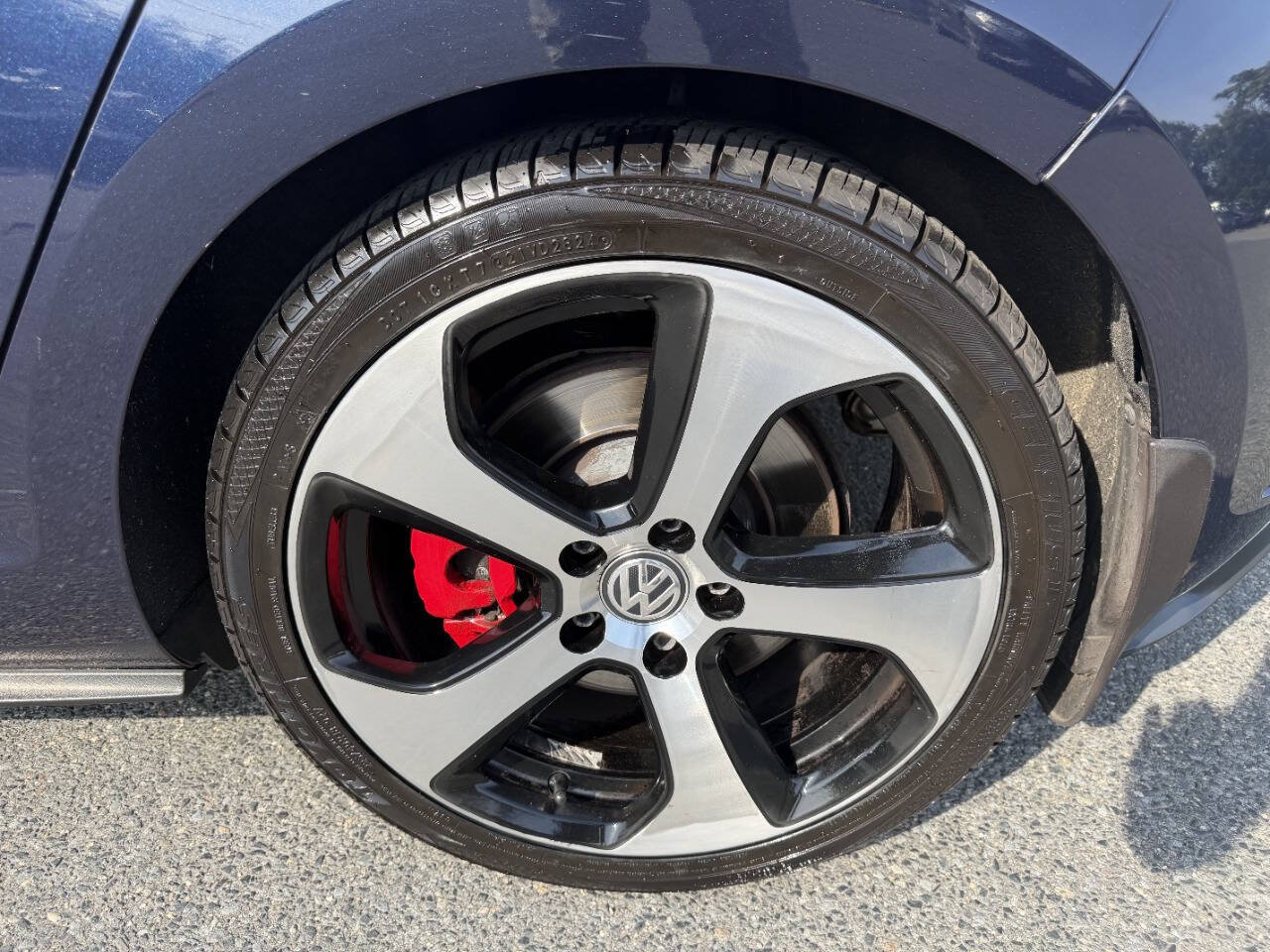 Used 2019 Volkswagen GTI S FWD image 12