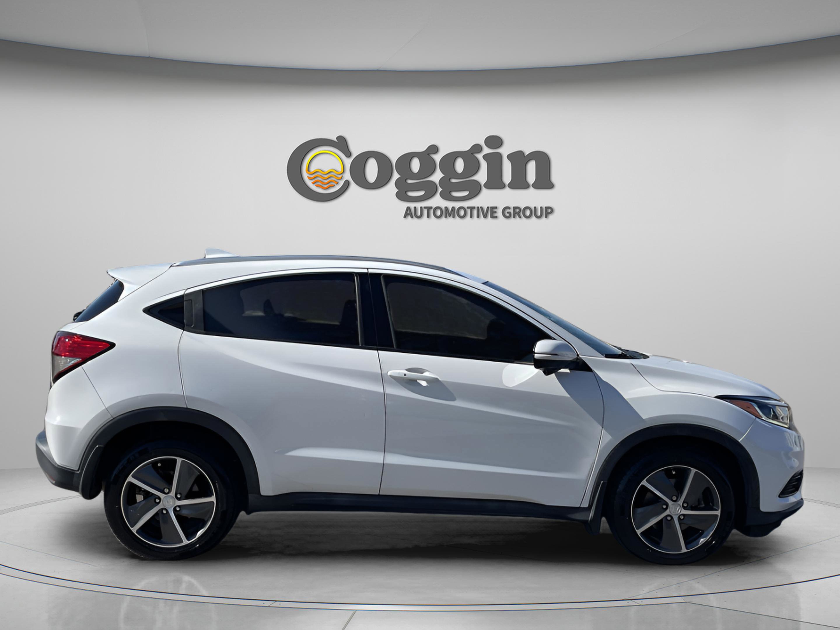 Used 2021 Honda HR-V EX image 8