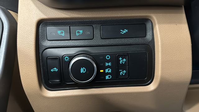 Used 2023 Ford F350 Lariat w/ Lariat Ultimate Package image 16