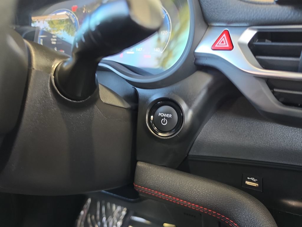 Used 2025 Toyota Sienna XSE AWD/4WD image 19