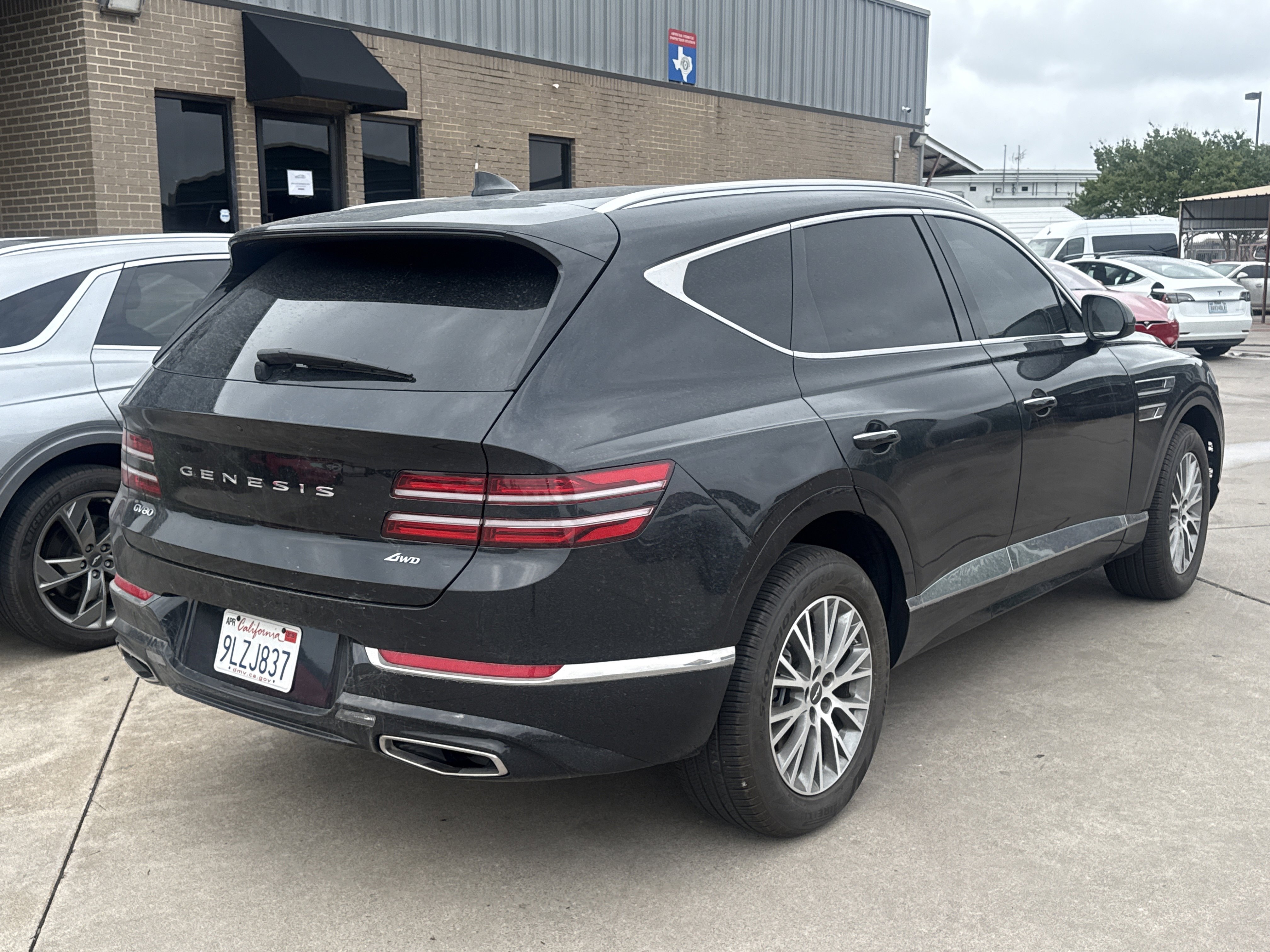 Used 2024 Genesis GV80 2.5T AWD/4WD image 3