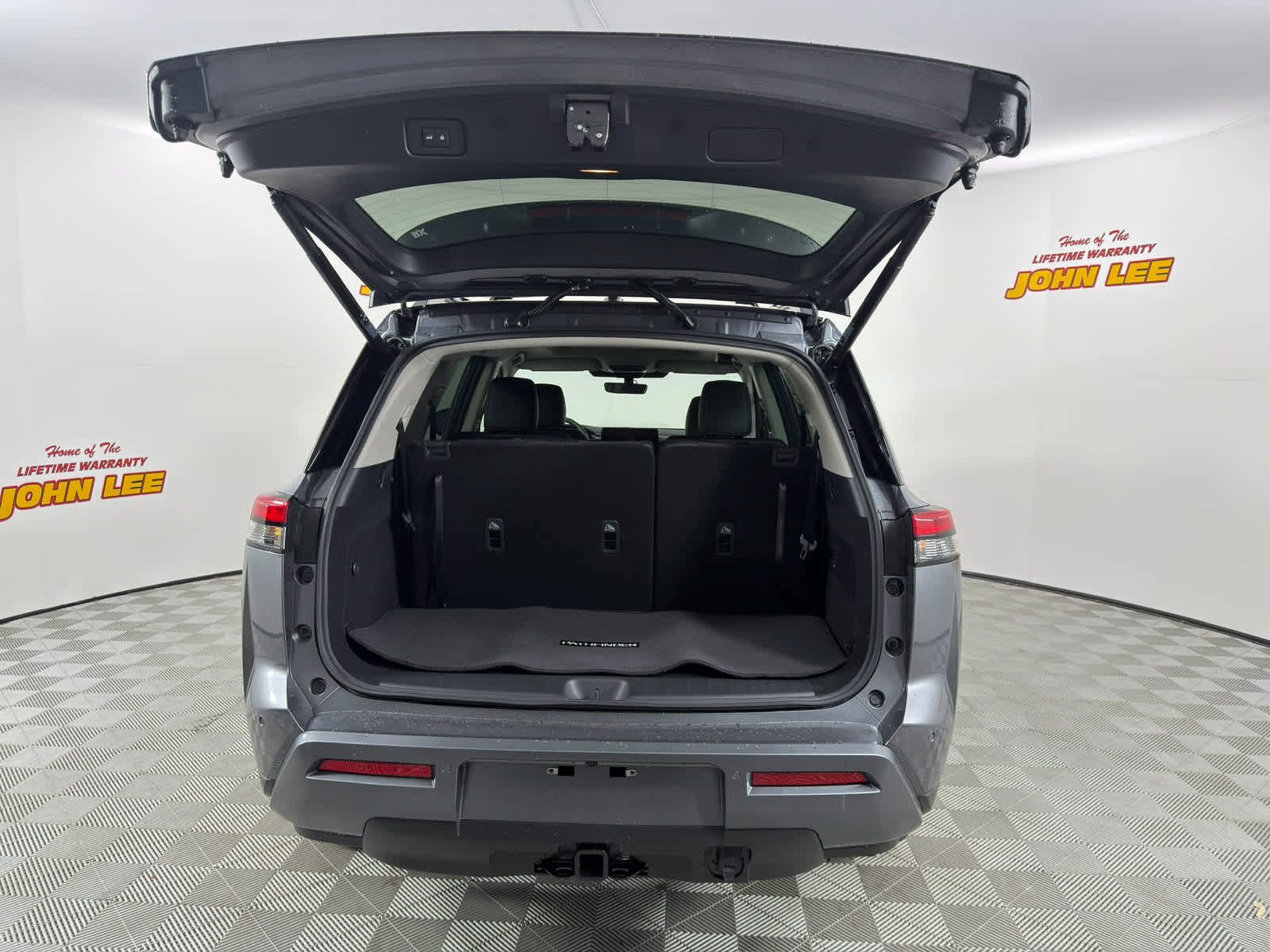 New 2026 Nissan Pathfinder SL w/ SL Premium Package image 5