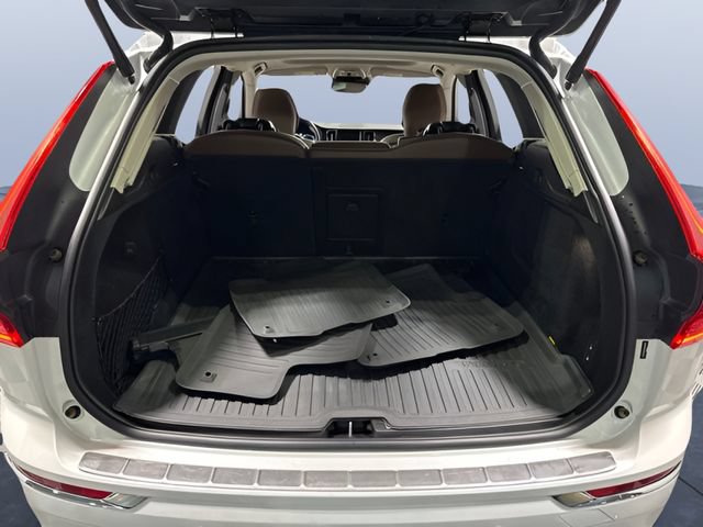 Used 2019 Volvo XC60 T6 Inscription w/ Protection Package Premier AWD/4WD image 9