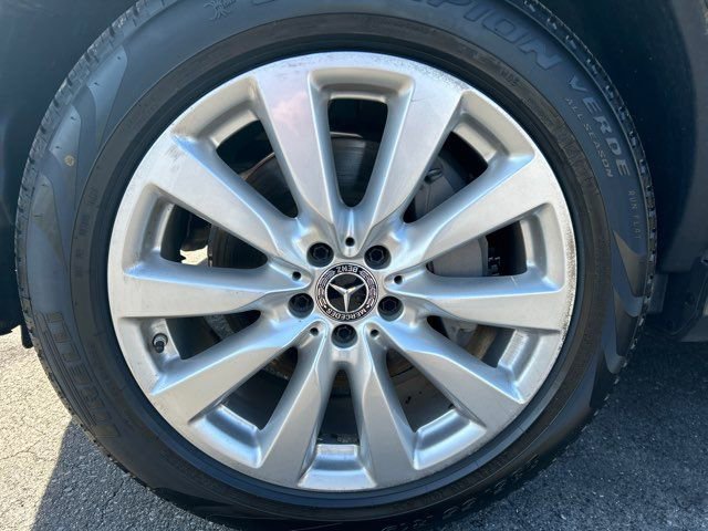 Used 2020 Mercedes-Benz GLC 300 image 8