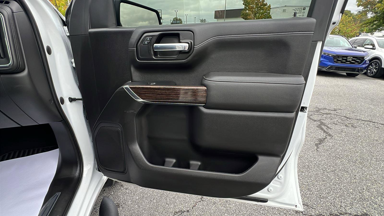 Used 2022 GMC Sierra 1500 Elevation image 12