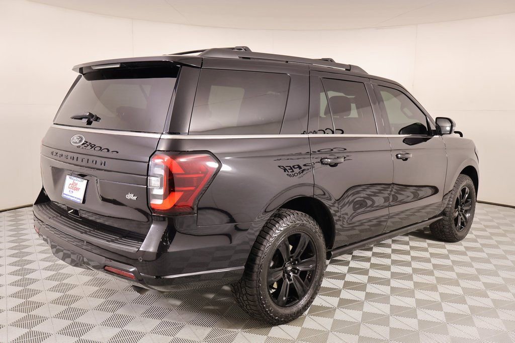 Used 2024 Ford Expedition Limited image 22