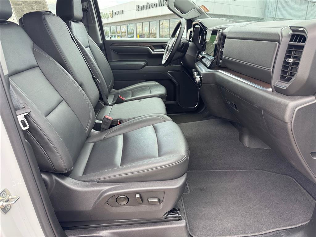 Used 2025 GMC Sierra 1500 SLT AWD/4WD image 6