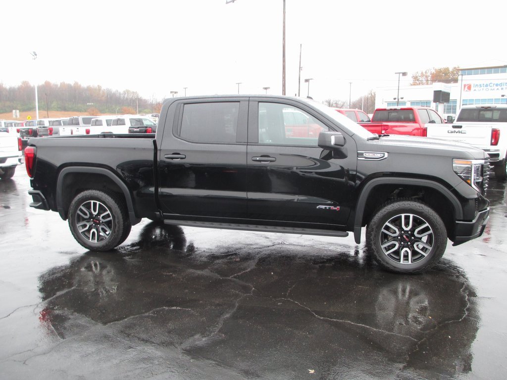 Certified 2025 GMC Sierra 1500 AT4 w/ AT4 Premium Package image 4