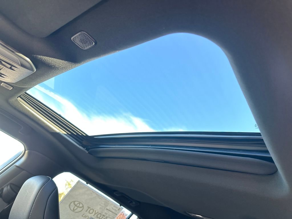 New 2025 Toyota Highlander XSE image 25