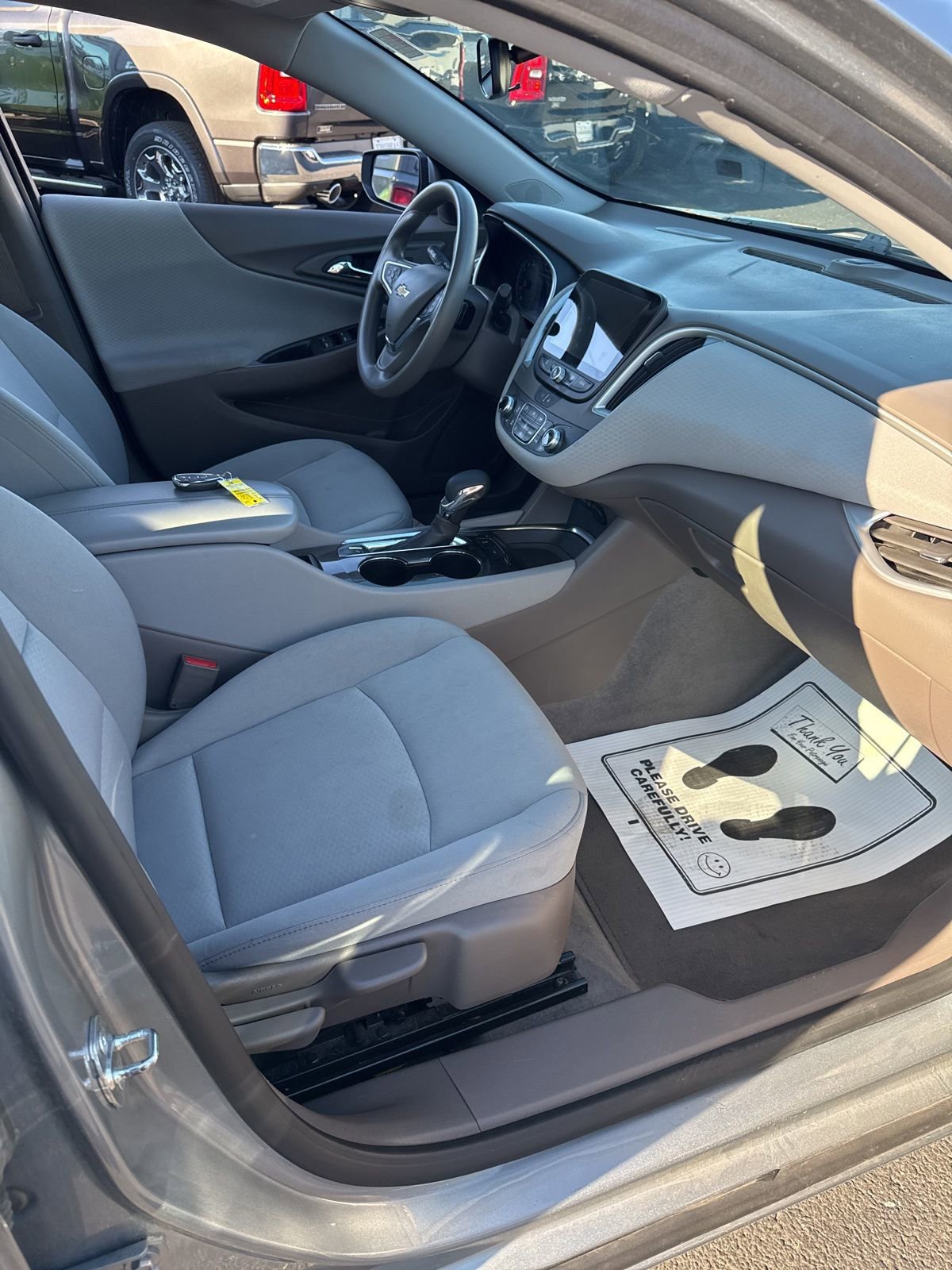 Used 2024 Chevrolet Malibu LT image 19