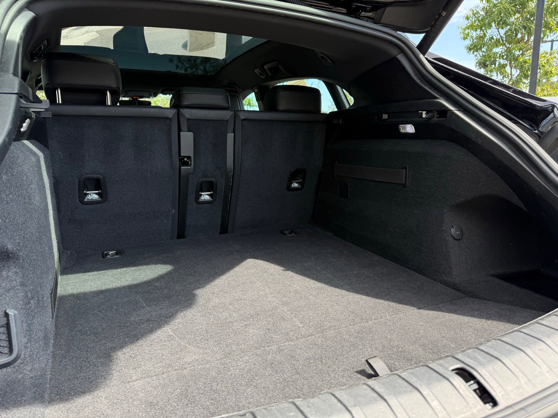 Certified 2023 Porsche Taycan 4 Cross Turismo image 34