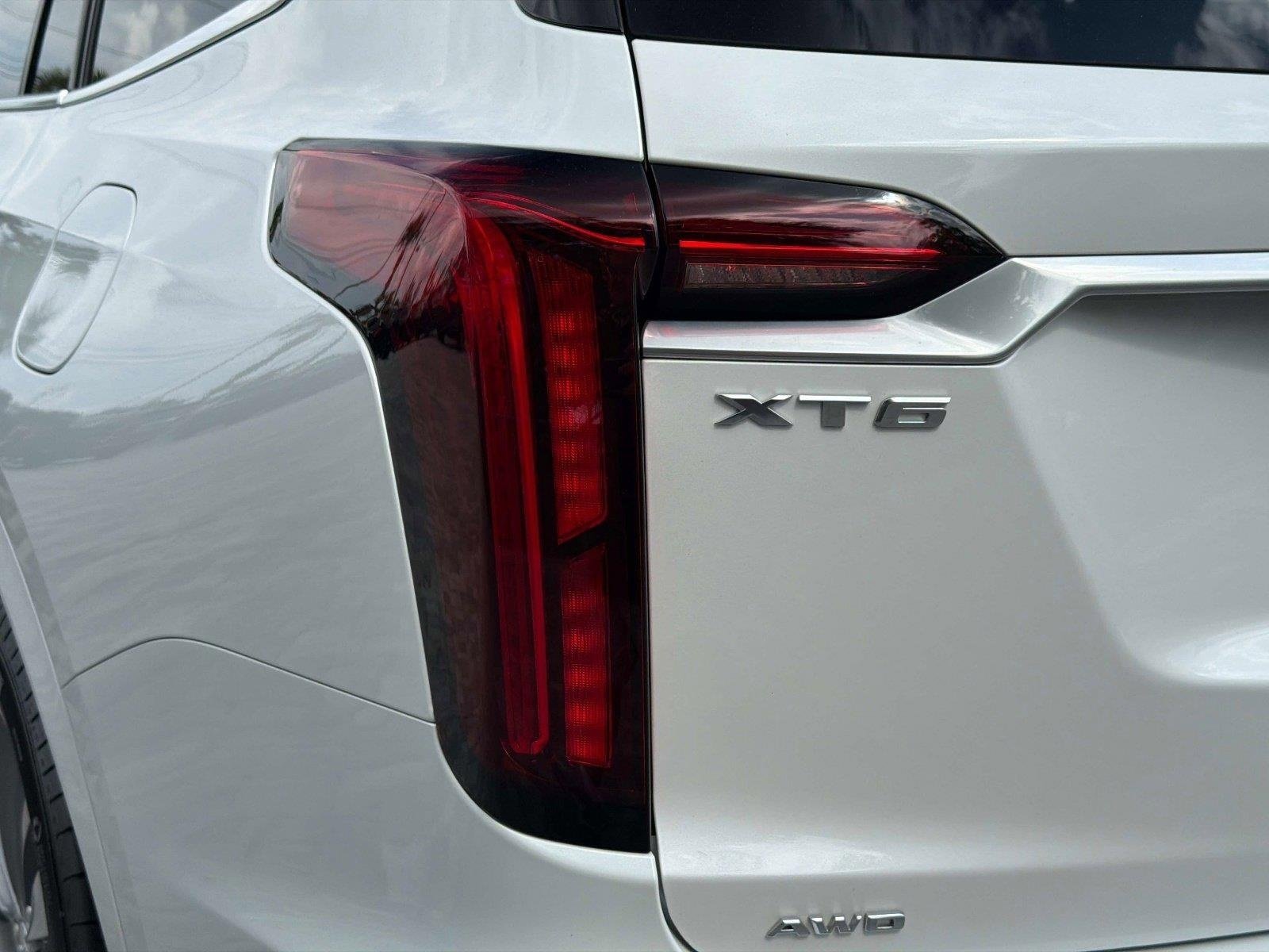 Used 2024 Cadillac XT6 Premium Luxury AWD/4WD image 16
