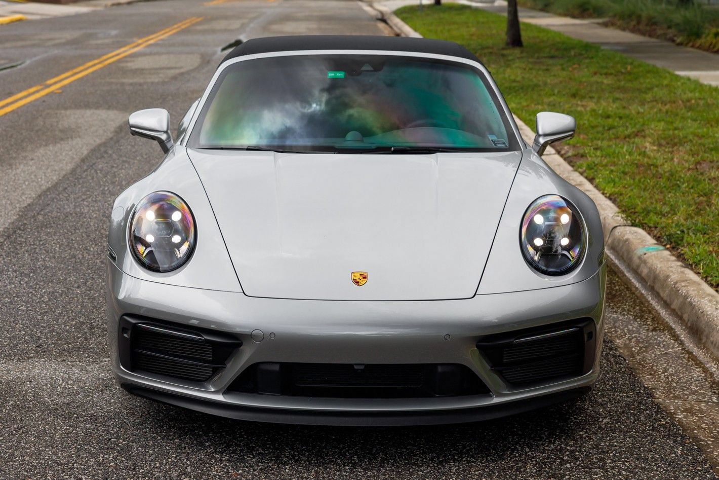 Used 2022 Porsche 911 Carrera GTS RWD image 3