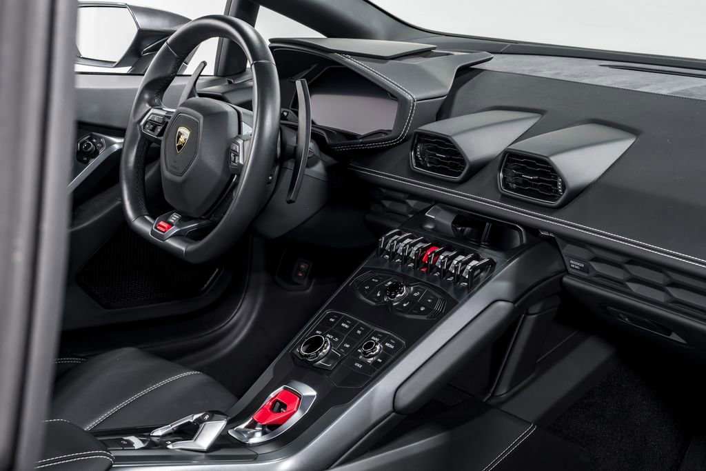 Used 2018 Lamborghini Huracan LP 580-2 image 31