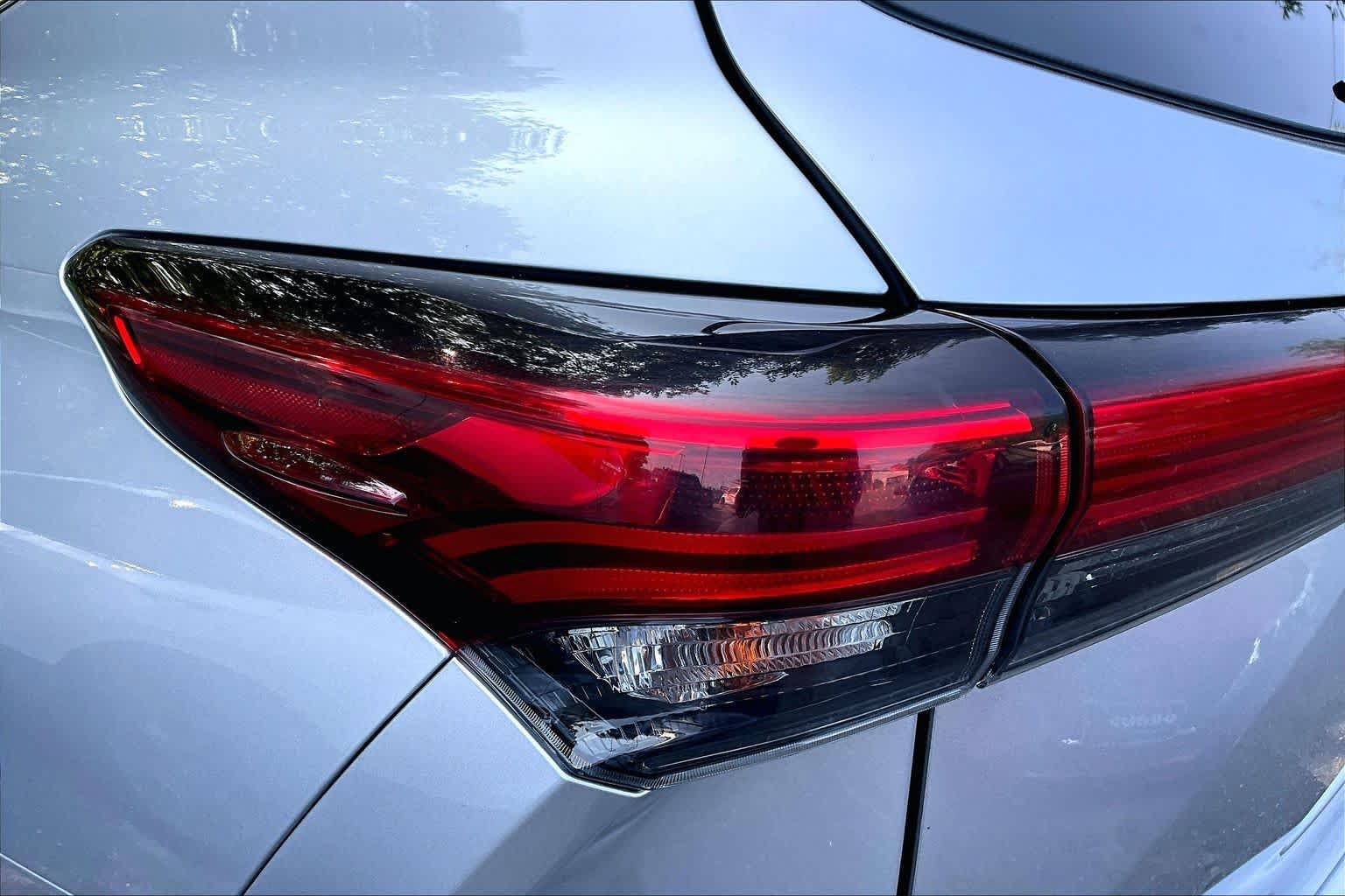 Certified 2020 Toyota Highlander Limited AWD/4WD image 27