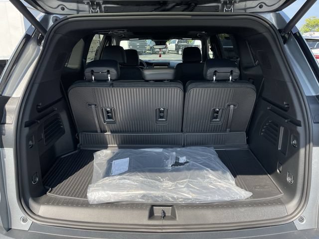 New 2026 GMC Acadia Elevation w/ Elevation Premium Package FWD image 25
