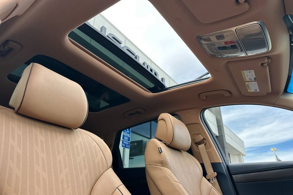 Used 2023 Genesis GV80 2.5T w/ Prestige 20" Package image 19