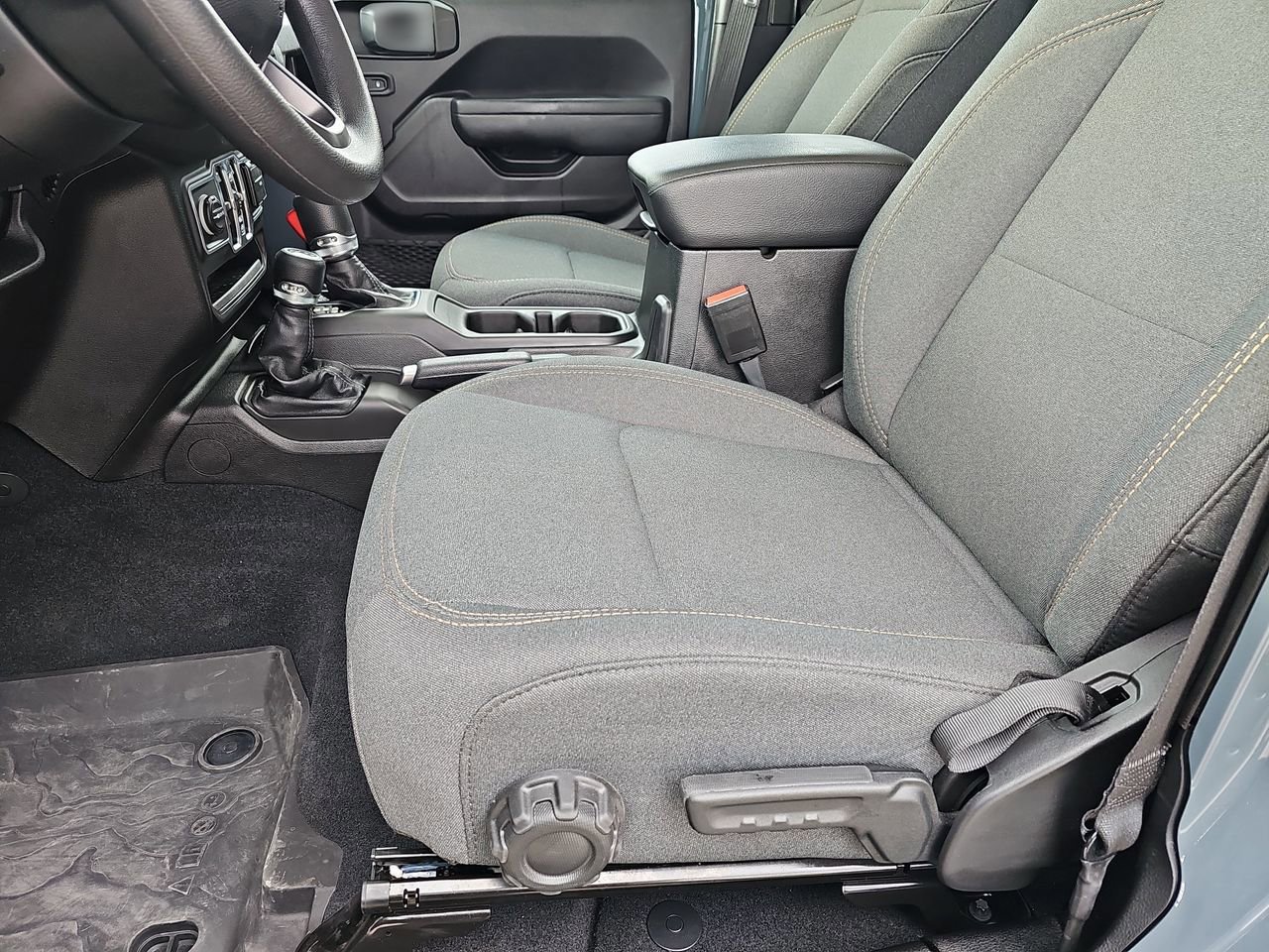 Used 2026 Jeep Wrangler Unlimited Sport image 18