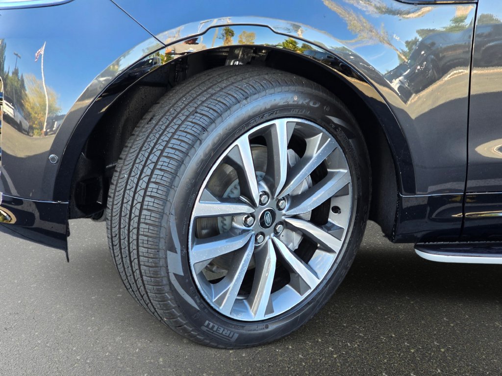 New 2026 Land Rover Discovery Dynamic SE AWD/4WD image 34