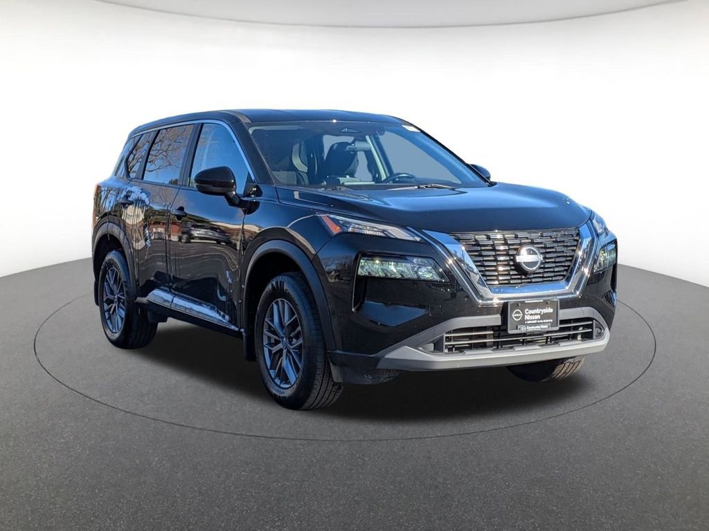 Used 2022 Nissan Rogue S image 3