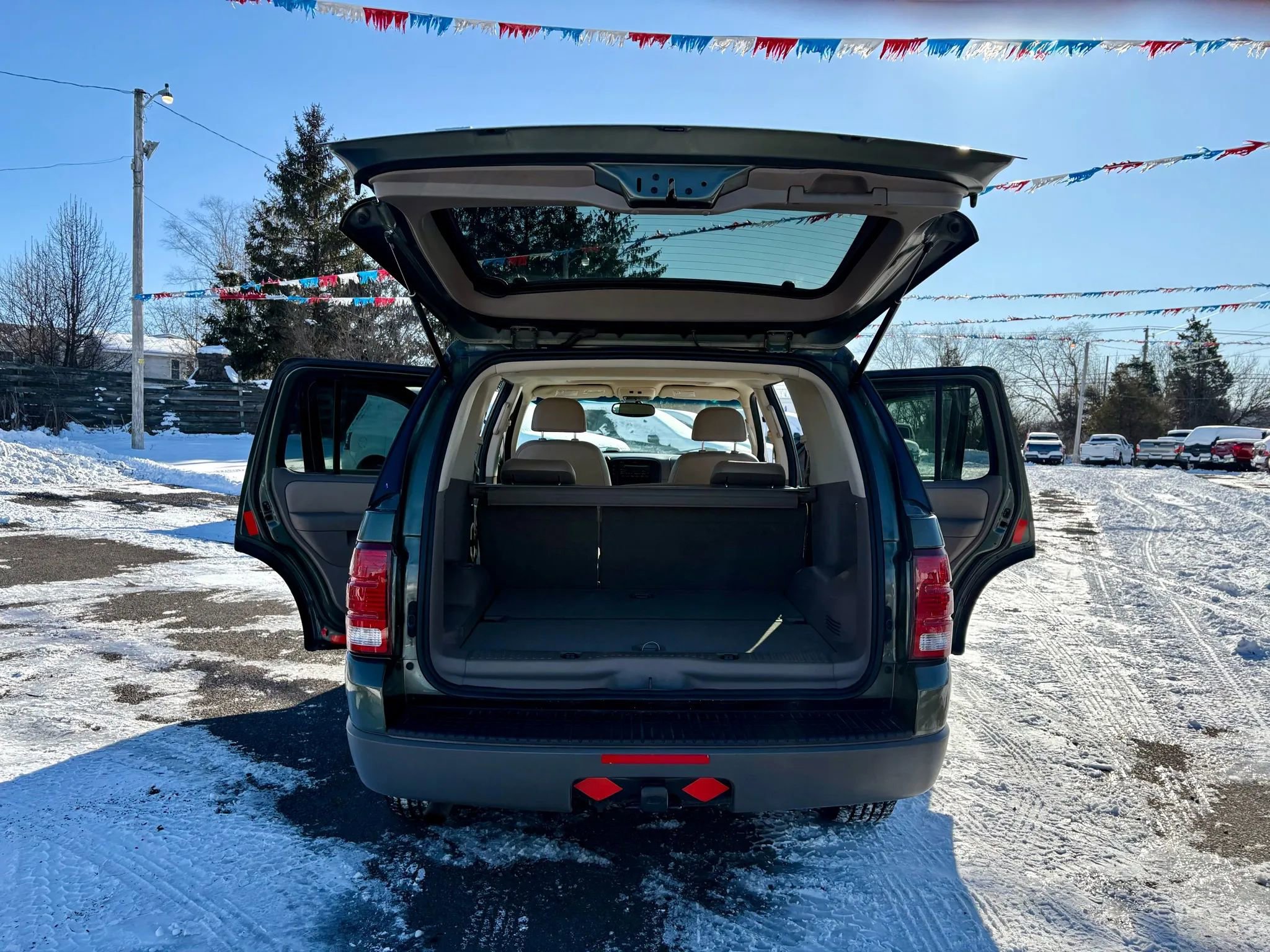 Used 2002 Ford Explorer XLT image 23