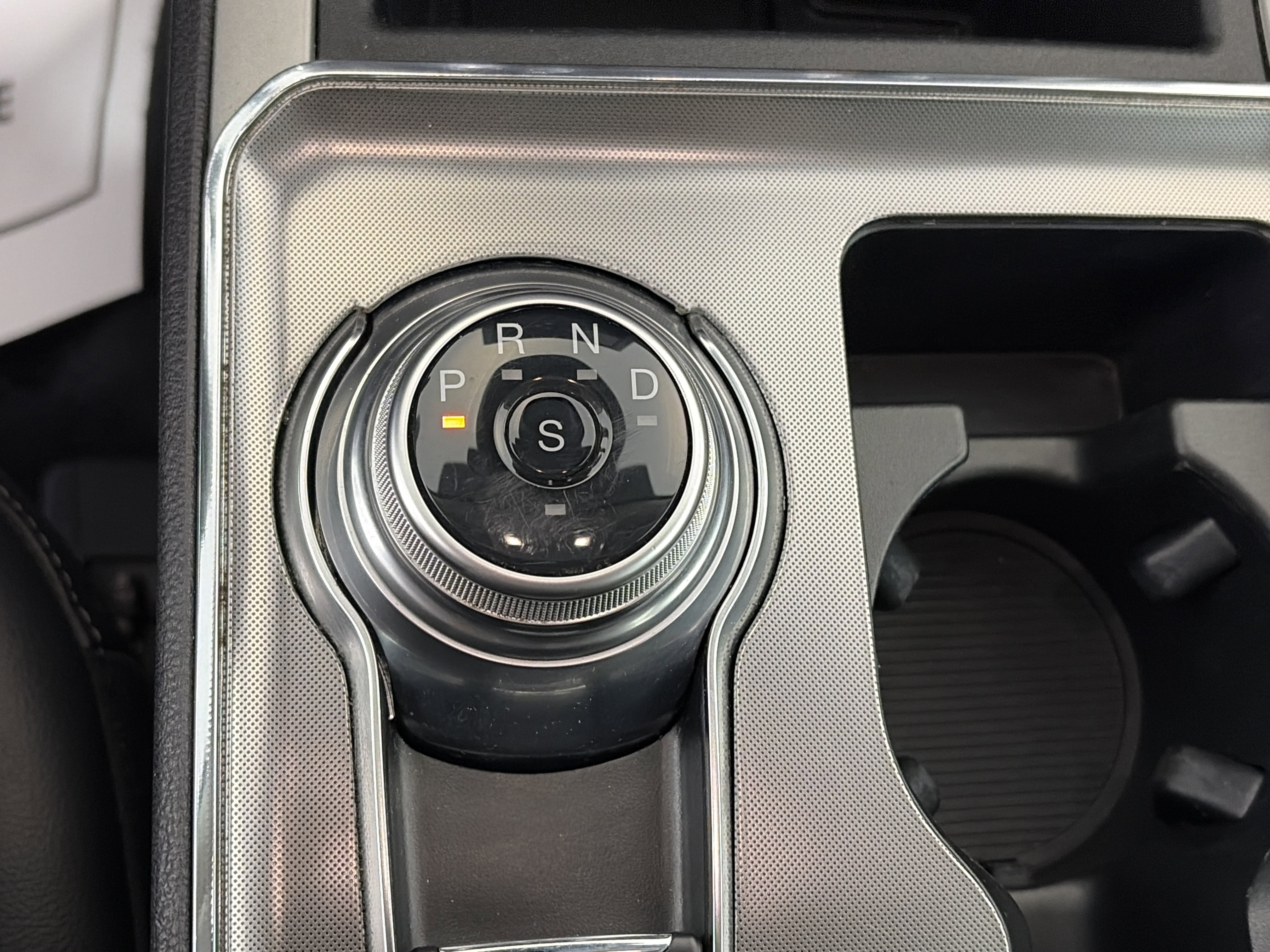 Used 2022 Ford Edge SEL w/ Convenience Package image 28