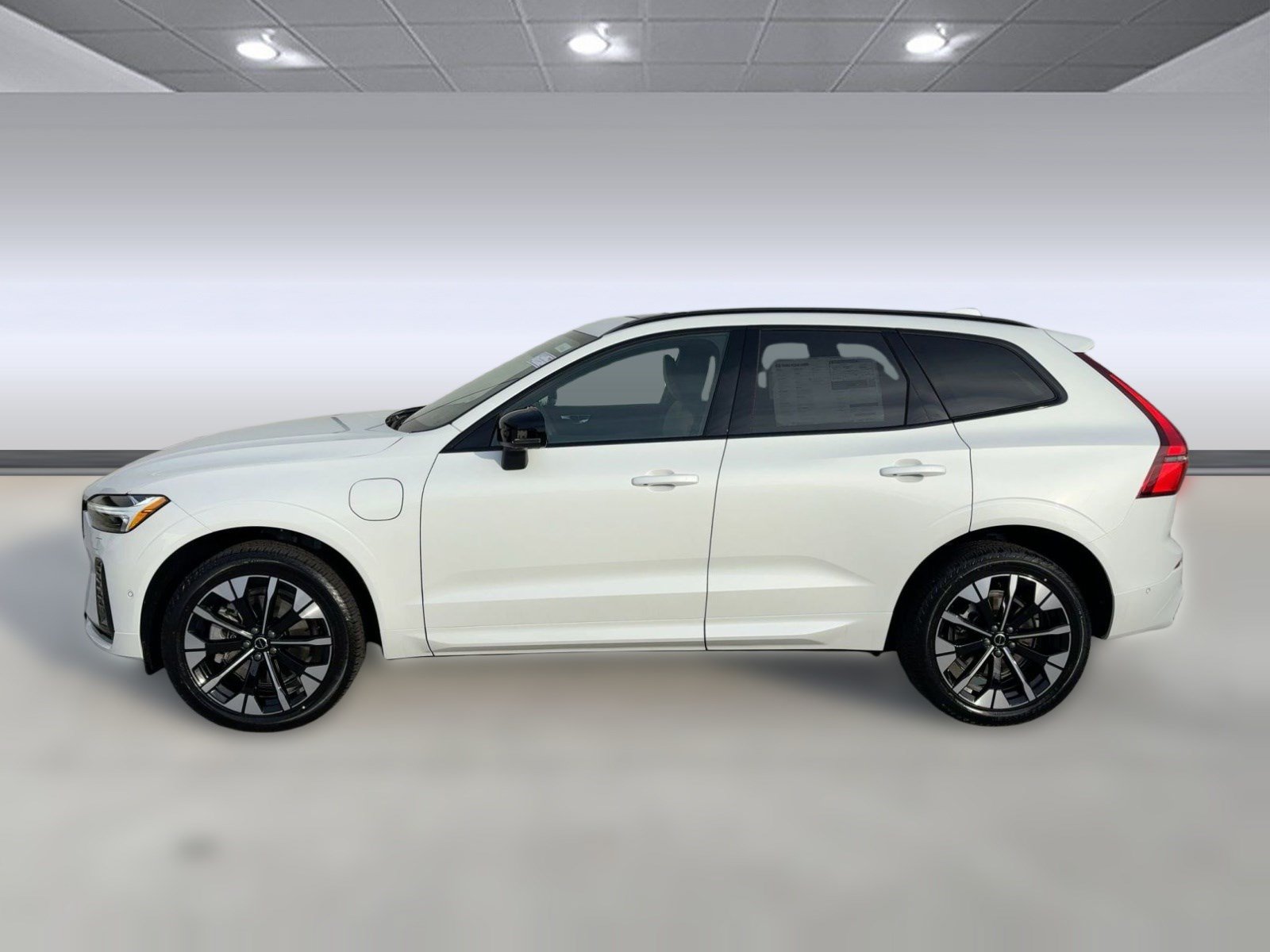 New 2026 Volvo XC60 T8 Plus w/ Protection Package Premier AWD/4WD video 2