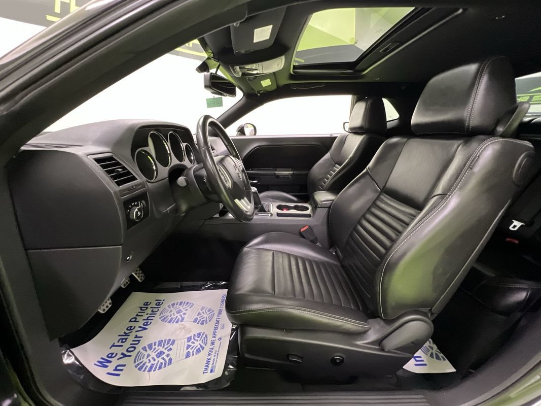 Used 2012 Dodge Challenger R/T RWD image 18