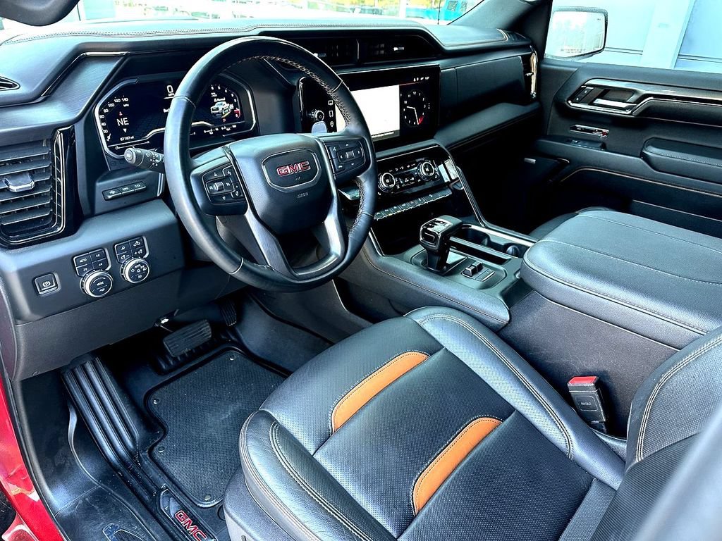 Used 2024 GMC Sierra 1500 AT4 w/ Technology Package AWD/4WD image 12