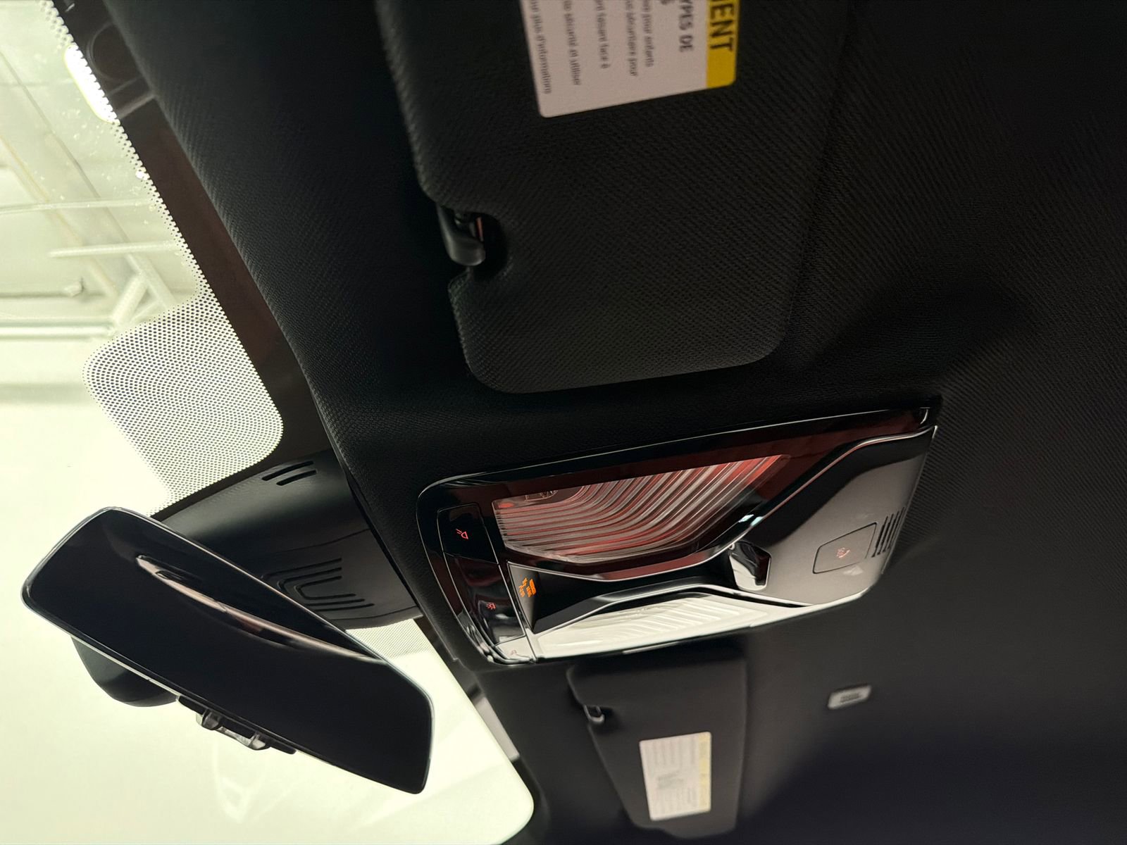 Used 2025 BMW M850i xDrive Coupe w/ M Carbon Exterior Package image 40