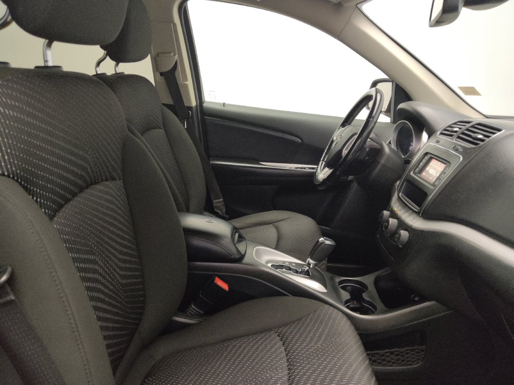 Used 2020 Dodge Journey SE w/ SE Popular Equipment Group FWD image 21