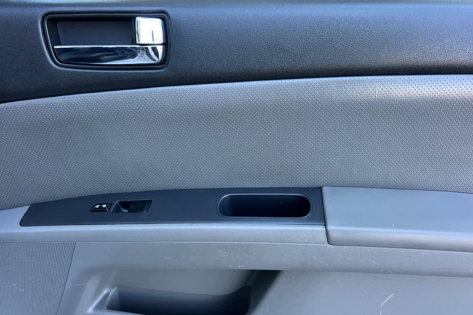 Used 2007 Nissan Sentra 2.0 SL w/ Sunroof Pkg FWD image 18