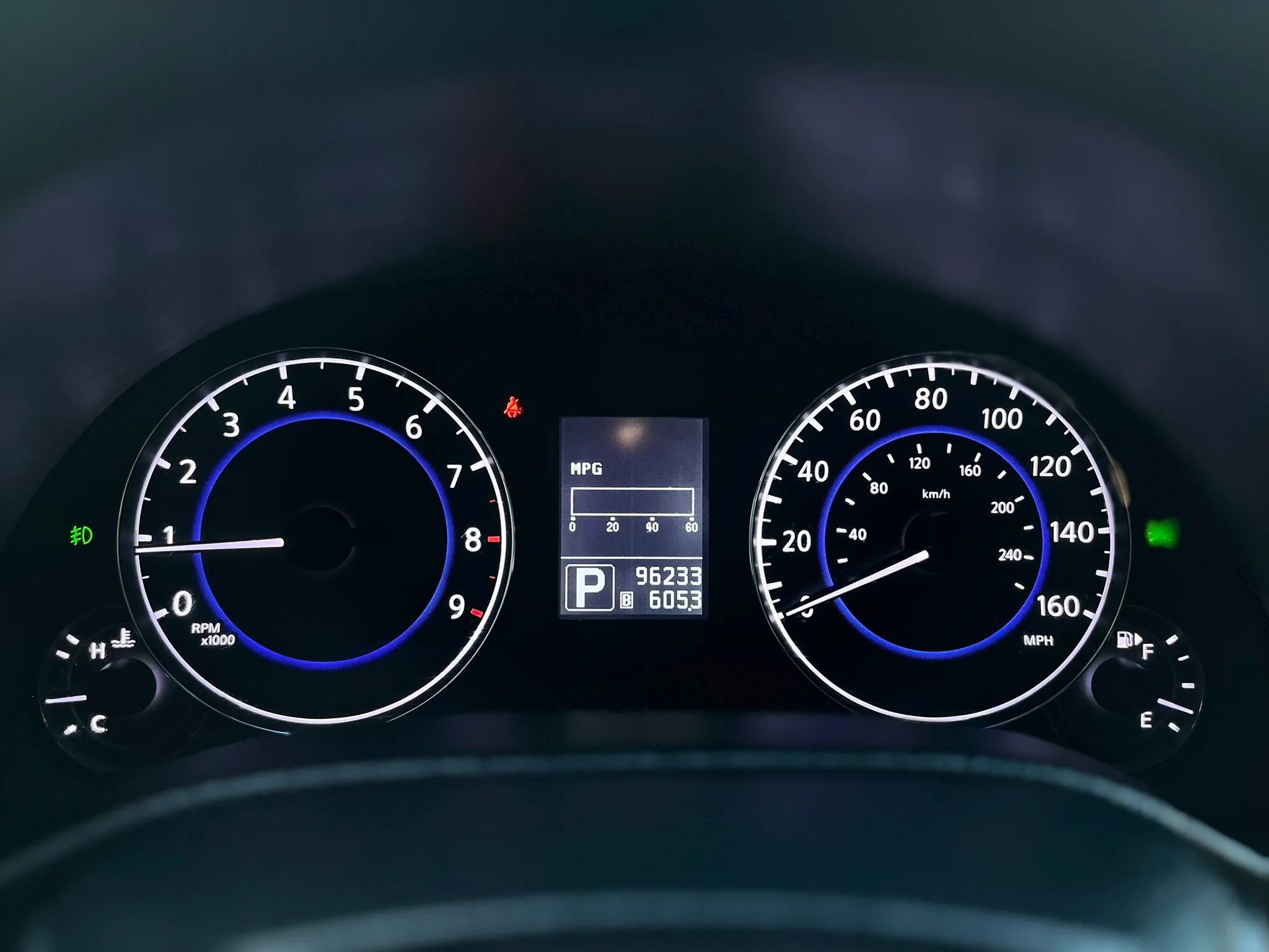 Used 2012 INFINITI G25 Journey RWD image 18