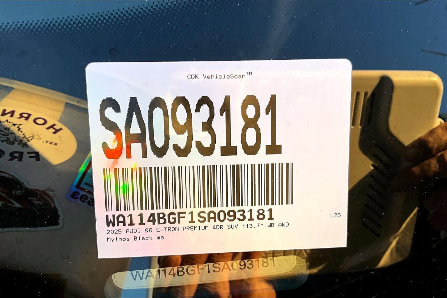 New 2025 Audi Q6 e-tron Premium AWD/4WD image 17