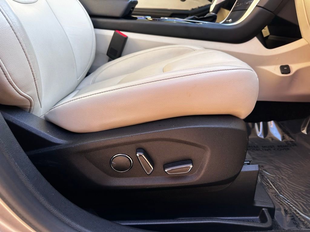 Used 2018 Ford Edge Titanium w/ Technology Package image 34