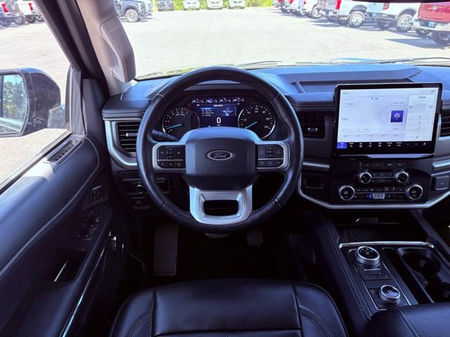 Used 2024 Ford Expedition XLT AWD/4WD image 13