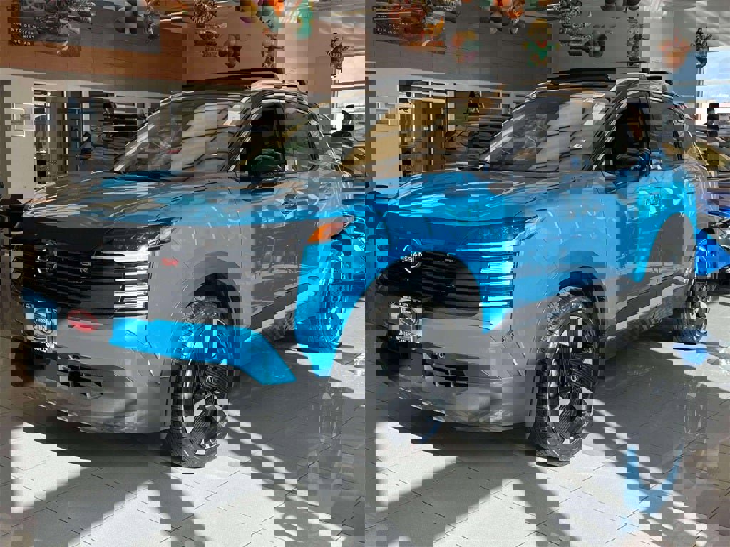 New 2026 Nissan Kicks SR w/ SR Premium Package image 2