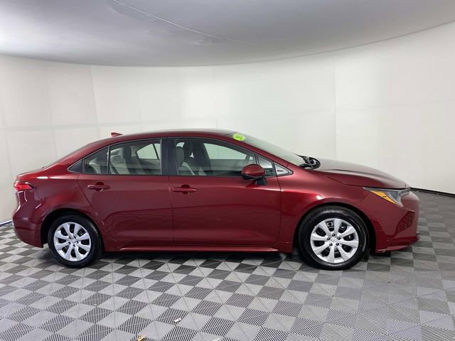 Used 2026 Toyota Corolla LE image 10