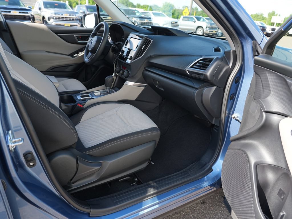 Used 2024 Subaru Forester AWD/4WD image 29