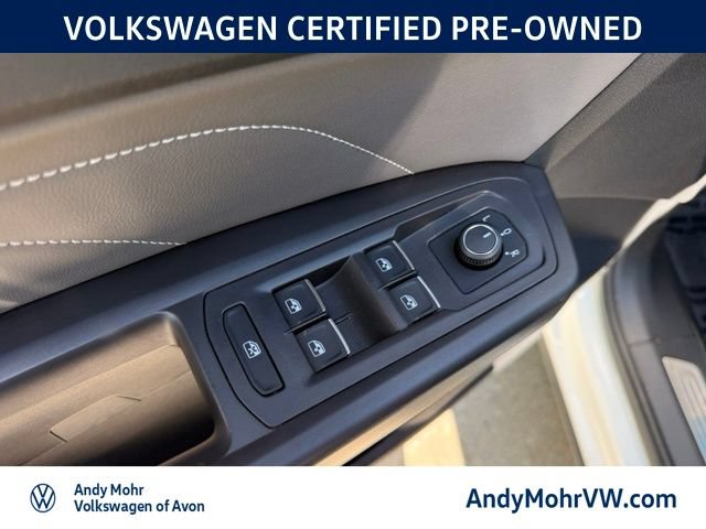 Used 2023 Volkswagen Atlas SEL R-Line AWD/4WD image 16