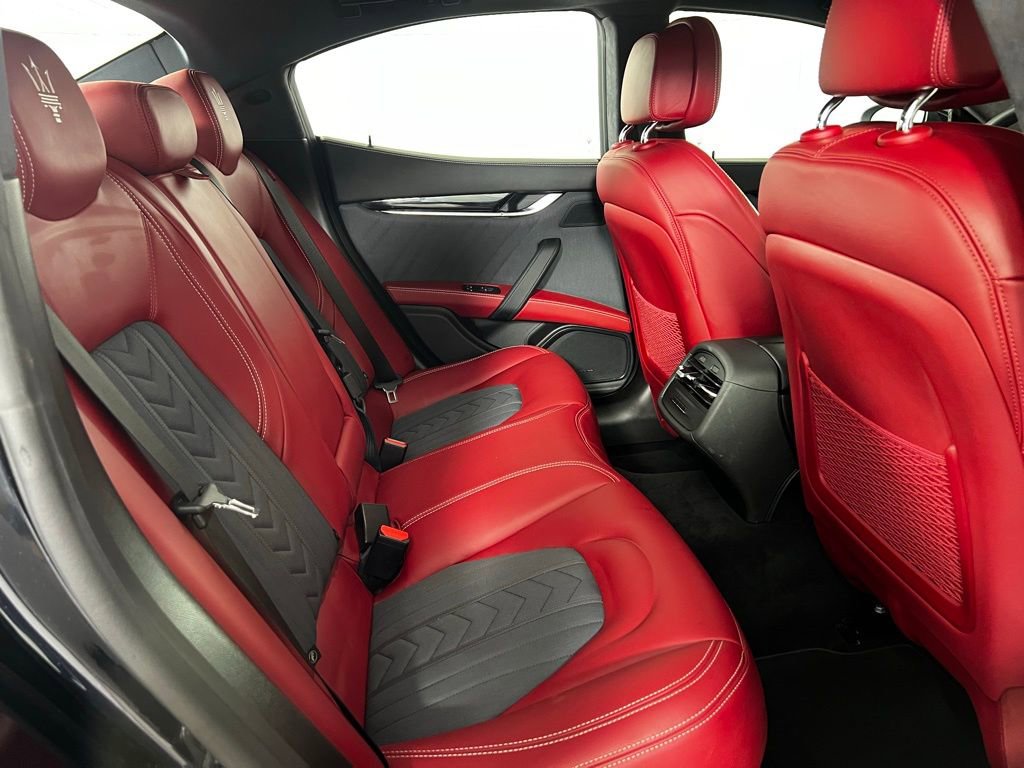 Used 2021 Maserati Ghibli S GranLusso image 26