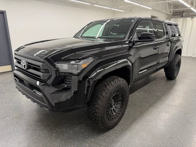 Certified 2026 Toyota Tacoma SR5 AWD/4WD image 5