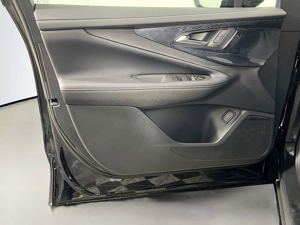 New 2026 Chevrolet Blazer EV LT image 18